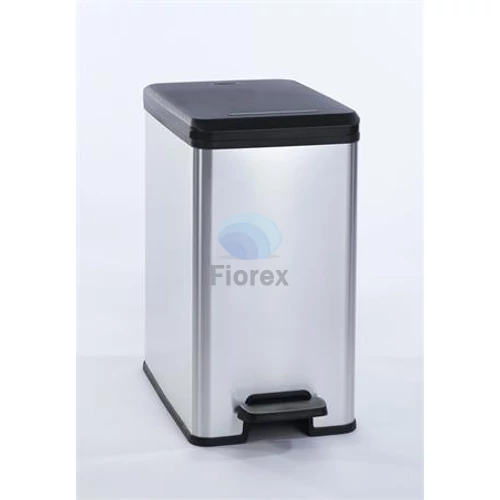 Pedálos szemetes, 25 l, CURVER "Slim Bin", fekete-ezüst